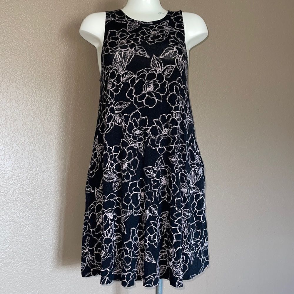 Socialite floral dress size XS